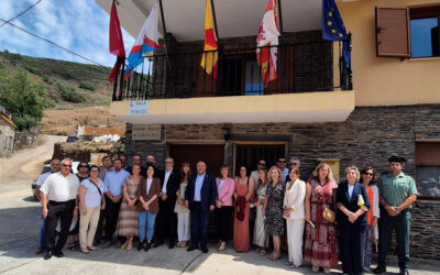 El Consejo Comarcal conmemora 25 años del primer izado oficial de la Bandera del Bierzo